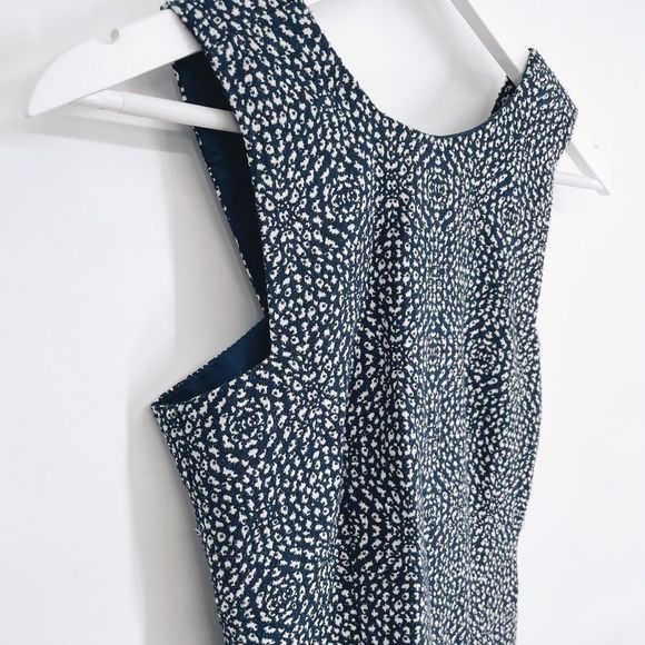 H&M Printed Career Mini Dress with Exposed Zipper - Picture 4 of 5